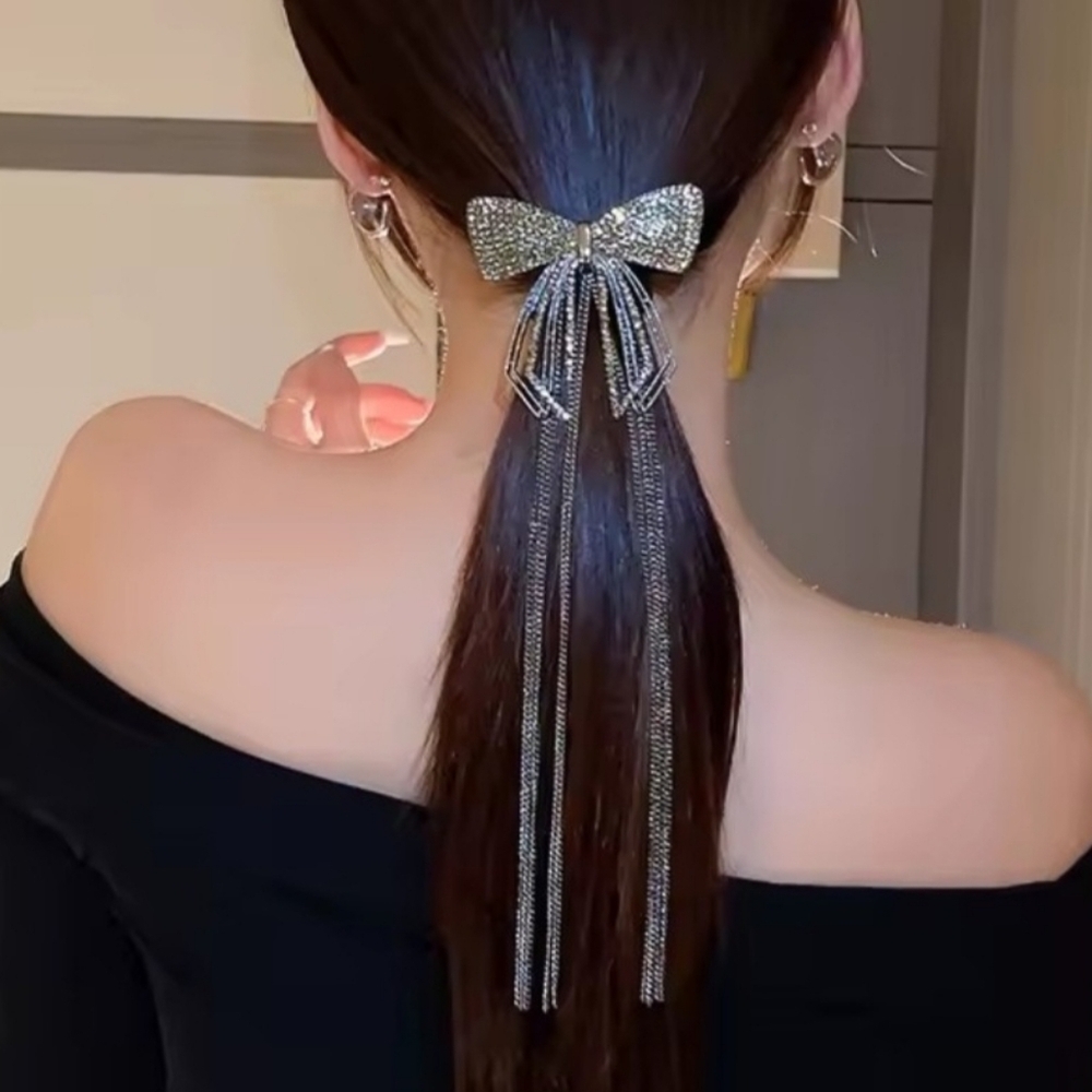 Brand New Titanium Black Ribbon Rhinestone Dangle Hair Claw Clip